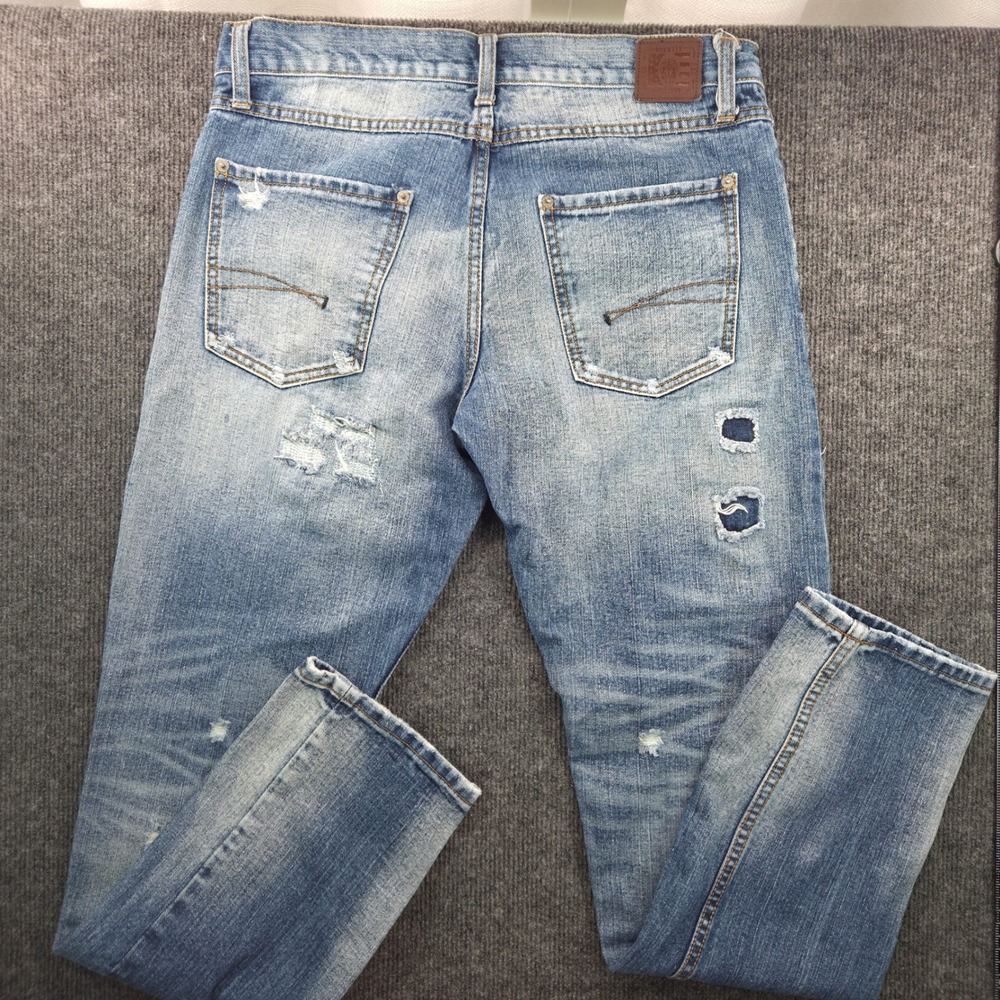 Born Fly Men Distressed Denim Jeans Blue Light Wash Button Fly Size 32 Y2K Style - Picture 11 of 11